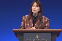 신애라 집사 간증 “세상은 이해 못해도, 자녀 위한 방주 지어야”