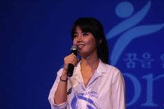 신애라 “인생의 전환점, 하나님 믿게 된 것… 스승은 예수님”