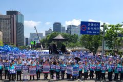 폭염 뚫고 운집한 15만 성도 “우리가 거룩한 방파제”