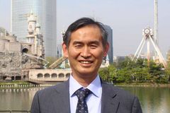 “말로 전도하기 힘든 시대… 책은 어때요?”