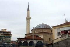 베뢰아 사도 바울 기념비 옆, 거대한 모스크가