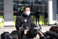 손현보 목사와 부산시 관계자, 기자들과 문답