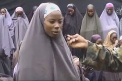 나이지리아 여학생 276명 납치 10년째… 82명 여전히 행방불명