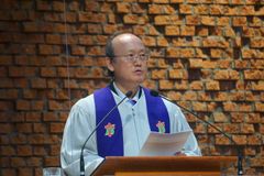 한국개혁신학회 “삼위일체 하나님의 창조는 유신진화론 배격”
