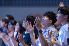 현장예배로 돌아오는 성도들, 신앙도 완연한 회복세