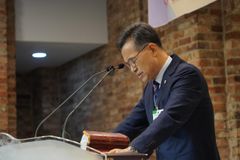 “김의식 총회장, 직무 중단하고 자숙을”
