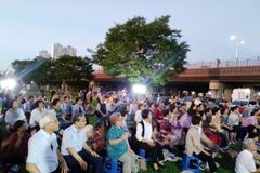 “北 억류된 동생 김정욱 선교사, 생사라도 알려달라”