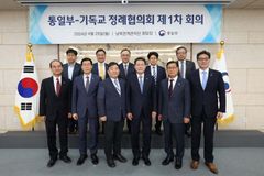 통일부 김영호 장관 “北 억류 선교사들, 관심·협조” 당부