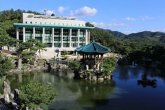 JMS 정명석, 이번엔 ‘월명수 부정 판매’ 혐의 검찰 송치