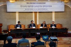 ‘교원 임용권’ 논란에 조전혁 “사학 자율” vs 정근식 “공공성 차원”