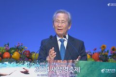 김상복 목사 “임기 동안 WCC, 가톨릭과의 교회 일치사업에 주력하고 싶다”는 과거 발언, 광신 측 강하게 비판