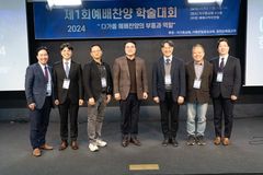 “예배찬양 인도자와 담임목사의 바람직한 관계는?”