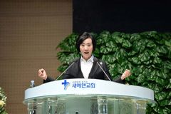 소강석 목사 “찔레꽃 향기 은혜를 기대해요”
