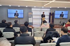 “성도들, 출석 교회에서 ‘요한계시록 설교’ 들을 수 있길”