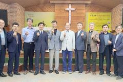 코로나 때는 침묵, 계엄 이후에는 독설?