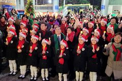 새에덴교회, 교회 밖에서 이웃과 함께한 성탄 축제