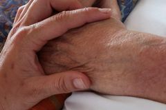 안락사 논쟁과 마주한 현대 교회: “더 좋은 죽음이 있다고 믿는 세상”