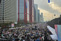 국회 앞 25만 인파 “3.1정신으로 체제 전쟁 승리”