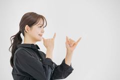 농인 배우 이소별, 직접 수어 알린다
