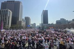 대국본 광화문 국민대회… “尹 복귀, 반란수괴 李 구속”