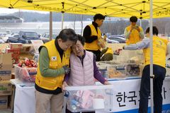 경북 영덕에서 ‘한국교회’ 이름으로 산불 피해 이재민들 구호