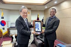 국제 외연 넓히는 김정석 감독회장… 부룬디‧르완다 UMC 지도자와 회담