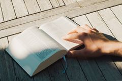 中 내몽골자치구 기독교인 9명, 성경 배포 혐의로 투옥돼