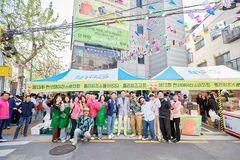 홀리씨즈교회 교회학교 HSS, 바자회로 장학기금 2.9억 원 마련