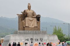 국민 76% “스승의 날과 세종대왕 생일의 관계 몰라”