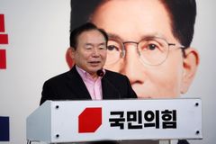 이인제 전 지사 “김문수의 삶은 드라마… 다윗처럼 승리할 것”