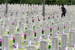 “현충일 70주년, 국가 위한 순국선열 희생 상기하자”