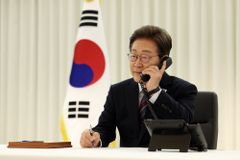 이재명 대통령, 나토 정상회의 참석 여부 고심