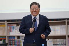 소강석 목사 “두려운 영광, 설레임”