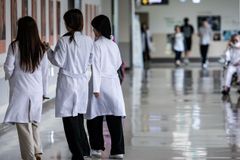 의대생 복귀 선언에 교육부 “대학 및 관계부처와 긴밀히 협의 중”