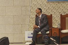 모스 탄 전 대사, 은평제일교회서 특강… 지지·반대 시위도