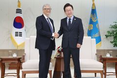 이재명 대통령, 빌 게이츠와 회동… 차세대 원전·글로벌 보건 협력 논의