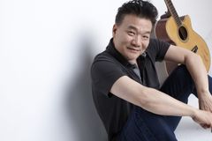 ‘33주년 콘서트’ 최인혁 “예수님 한 분이면 충분합니다”