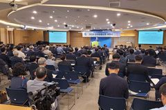 “기독교 언론, 선교와 비평 역할 둘 다 끌어안아야”