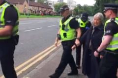 스코틀랜드 70대, 낙태시설 인근 평화 시위 중 두 번째 체포돼