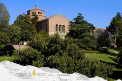 ‘女 화장실에 男 출입’ 항의하면 괴롭힘? 美 캘리포니아 대학교, 트랜스젠더 교육 강요 논란