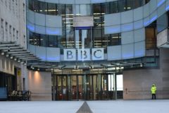 BBC, 트랜스젠더 이슈 편향 보도 논란… “사실상 검열 있었다” 내부 고발