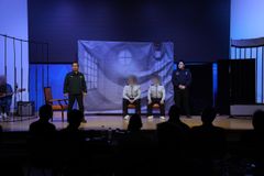 아가페 국제교정학술대회 마지막 날, 참가자들 소망교도소 방문