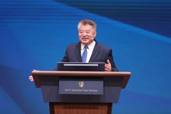 “하나님은 나, 그리고 당신을 입양하셨다”