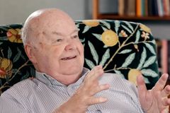 82세의 존 레녹스 박사가 말하는 노년, 영적 회복력, 그리고 소명