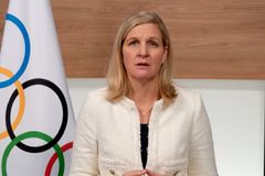 IOC, 트랜스젠더 여성 여성부 출전 금지 검토