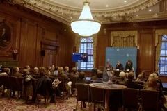 英 의회, ‘거리 설교자 헌장’ 공개… 경찰 과잉대응 논란 속 자유 보장 취지