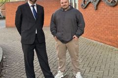 英 거리 설교자, 반무슬림 발언 혐의 ‘무죄’… “표현·종교의 자유 보호해야”