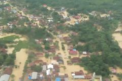 인도네시아 수마트라섬, 홍수와 산사태로 600명 이상 사망