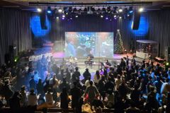 7시간 기도로 마무리된 2025 홀리위크 ‘God-vernment’