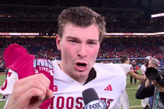 빅텐 정상 오른 인디애나대 쿼터백, 모든 영광을 하나님께 돌리다